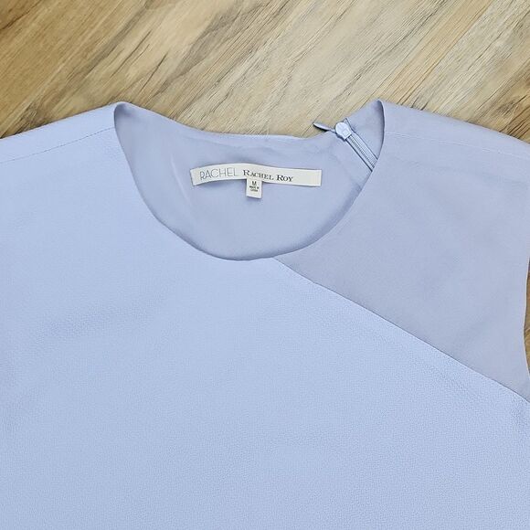 🔹️Rachel Roy Cornflower Blue Asymmetric Sleeveless Blouse Medium - Picture 3 of 12